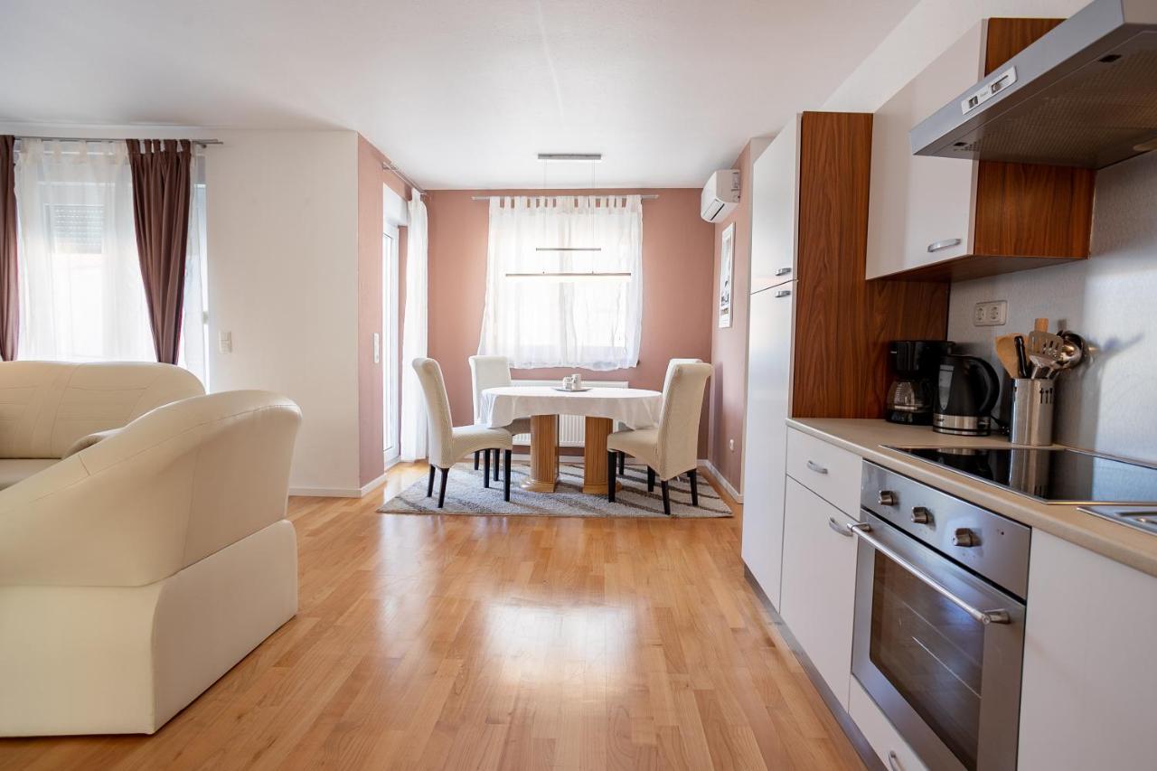 פודסטראנה Apartman Aqua מראה חיצוני תמונה